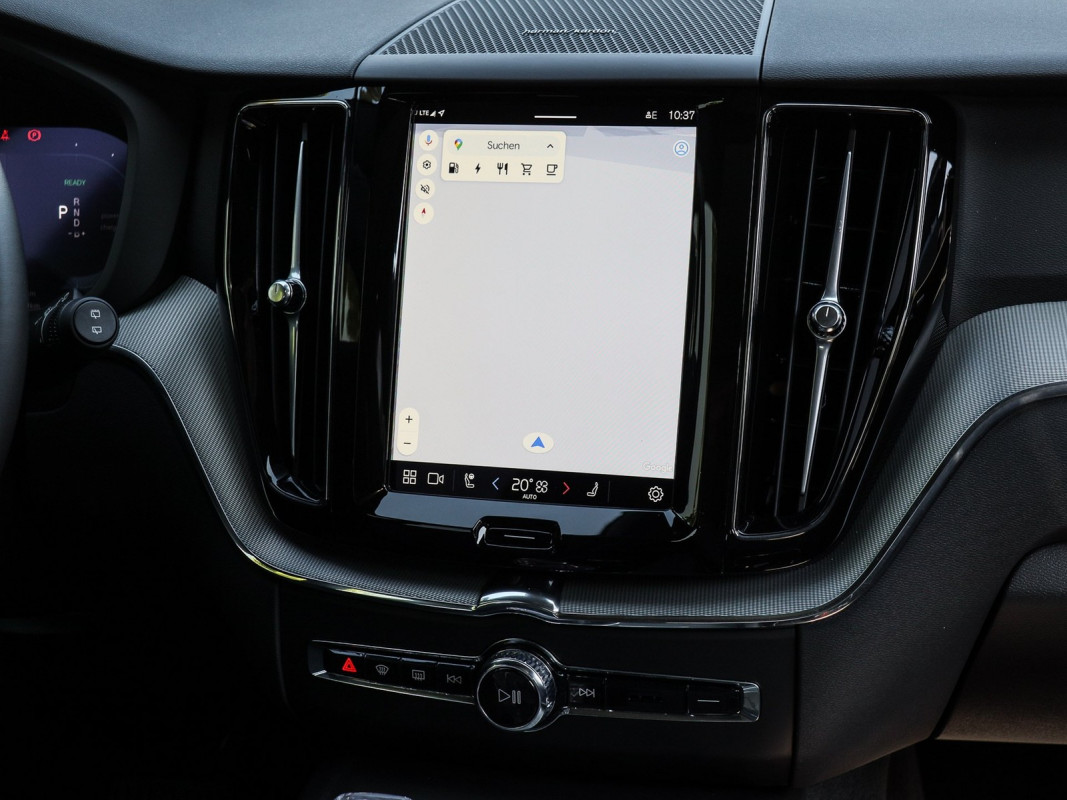 Volvo XC60 T6 Recharge AWD - SUV/Off-road - Weiss - Gebrauchtwagen - Bild 9