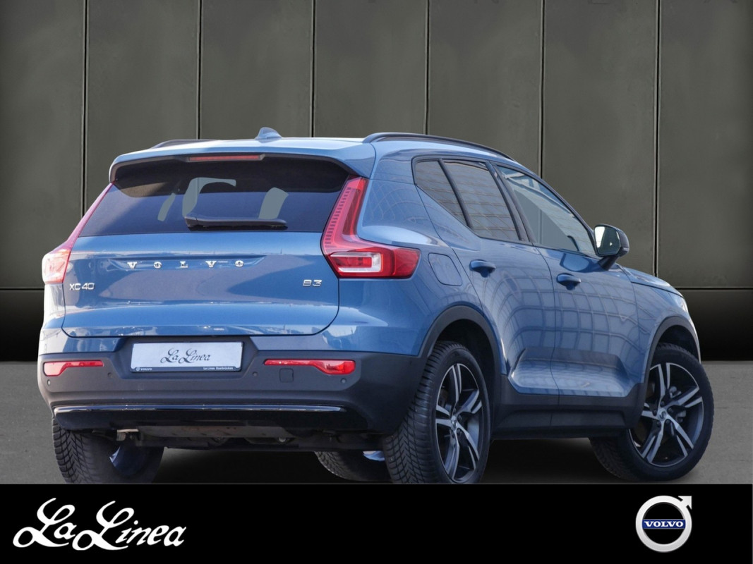 Volvo XC40 - SUV/Off-road - Blau - Gebrauchtwagen - Bild 2
