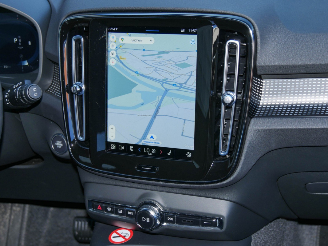 Volvo XC40 - SUV/Off-road - Blau - Gebrauchtwagen - Bild 9