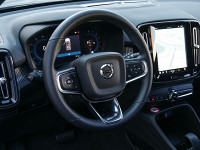 Volvo XC40 - SUV/Off-road - Blau - Gebrauchtwagen - Bild 10