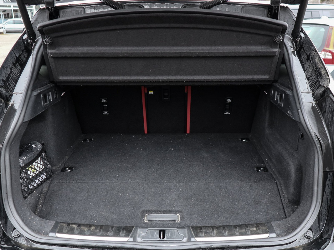 Jaguar F-PACE - SUV/Off-road - Schwarz - Gebrauchtwagen - Bild 10