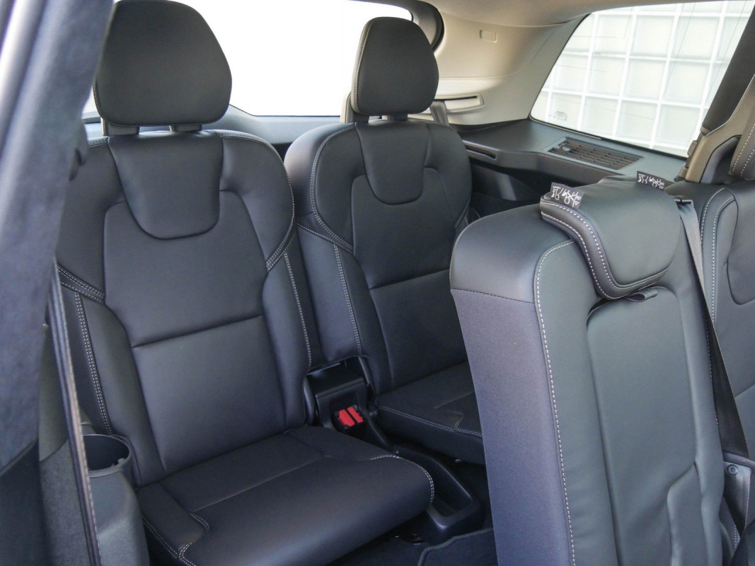 Volvo XC90 - SUV/Off-road - Grau - Gebrauchtwagen - Bild 9