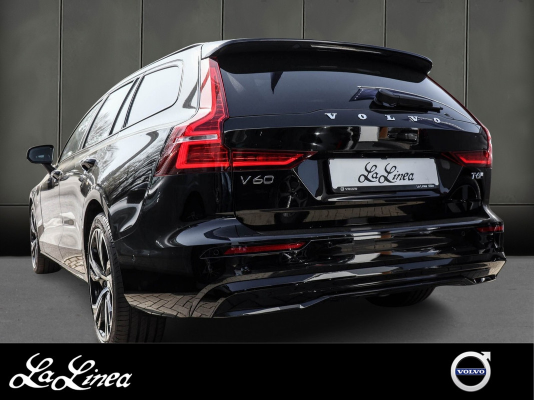 Volvo V60 T6 Recharge AWD - Kombi - Schwarz - Gebrauchtwagen - Bild 2