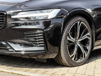 Volvo V60 T6 Recharge AWD - Kombi - Schwarz - Gebrauchtwagen - Bild 6