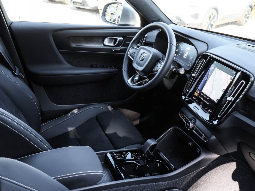 Volvo XC40 T4 - SUV/Off-road - Beige - Gebrauchtwagen - Bild 3