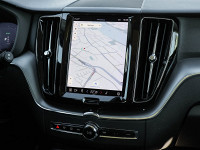 Volvo XC60 T6 AWD Recharge Plug-In Hybrid - SUV/Off-road - Weiss - Gebrauchtwagen - Bild 9