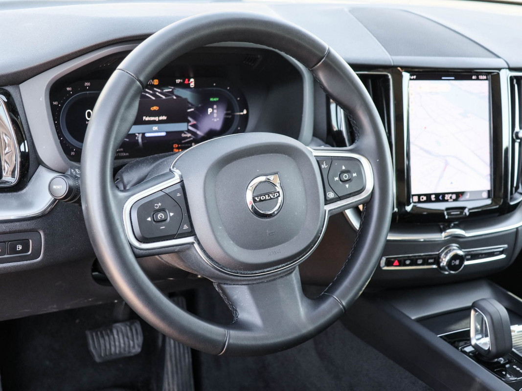 Volvo XC60 T6 AWD Recharge Plug-In Hybrid - SUV/Off-road - Weiss - Gebrauchtwagen - Bild 10