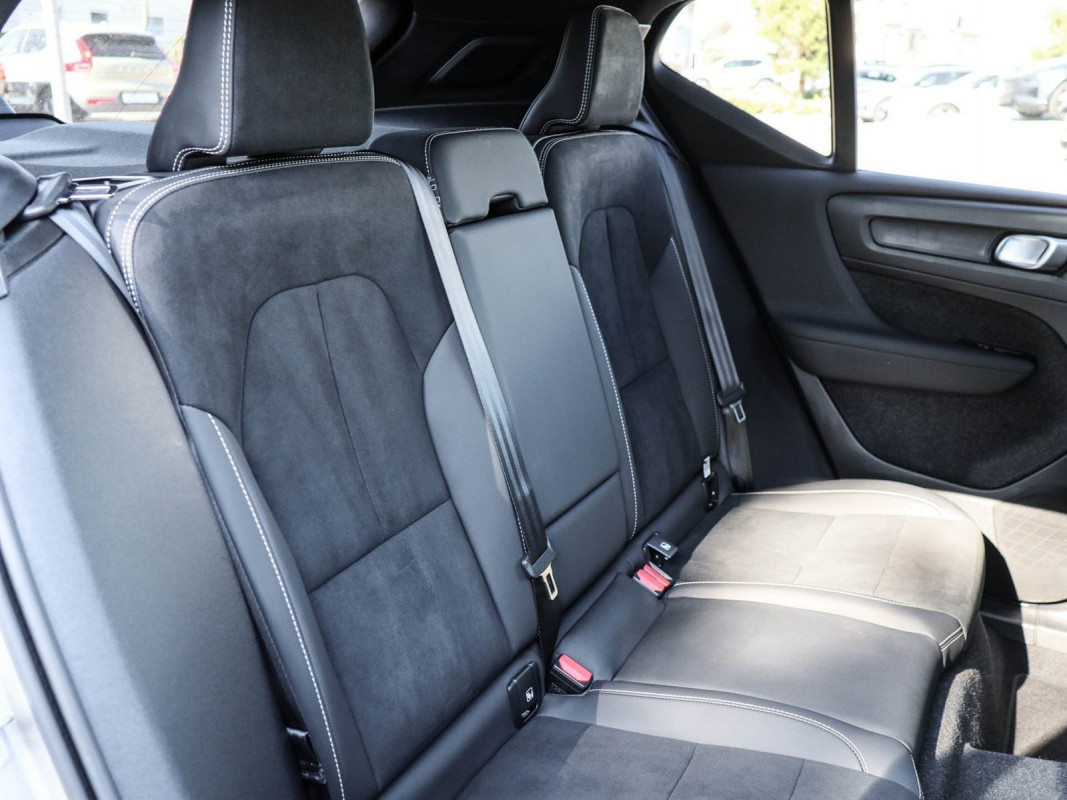 Volvo XC40 T4 - SUV/Off-road - Beige - Gebrauchtwagen - Bild 5