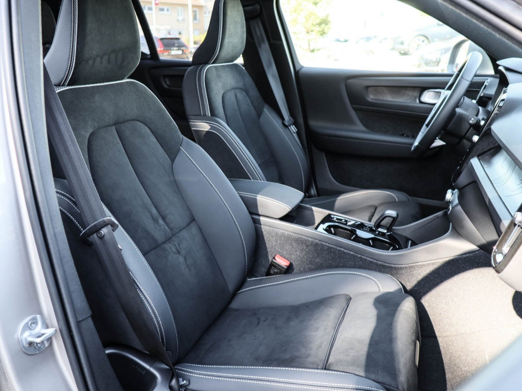 Volvo XC40 T4 - SUV/Off-road - Beige - Gebrauchtwagen - Bild 7