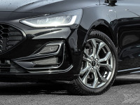Ford Focus ST-Line 5.türer Automatik, Alwetter, Winter P. Easy Parking P. - Limousine - Schwarz - Gebrauchtwagen - Bild 6