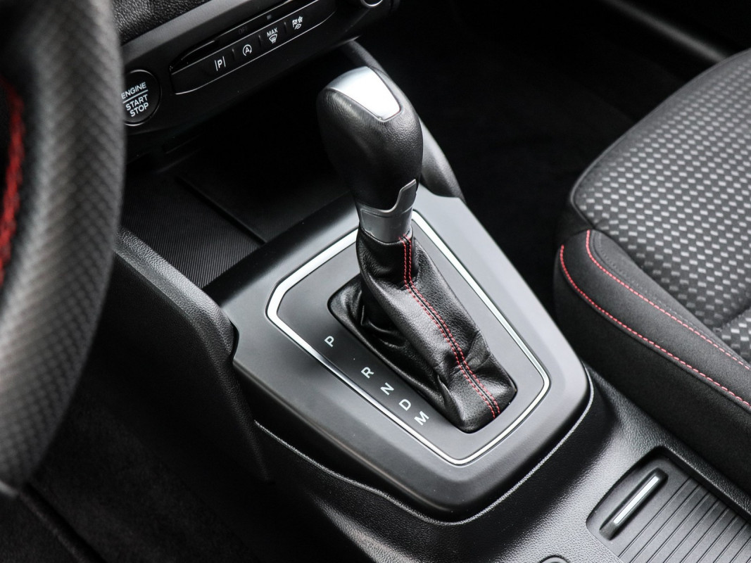 Ford Focus ST-Line 5.türer Automatik, Alwetter, Winter P. Easy Parking P. - Limousine - Schwarz - Gebrauchtwagen - Bild 13