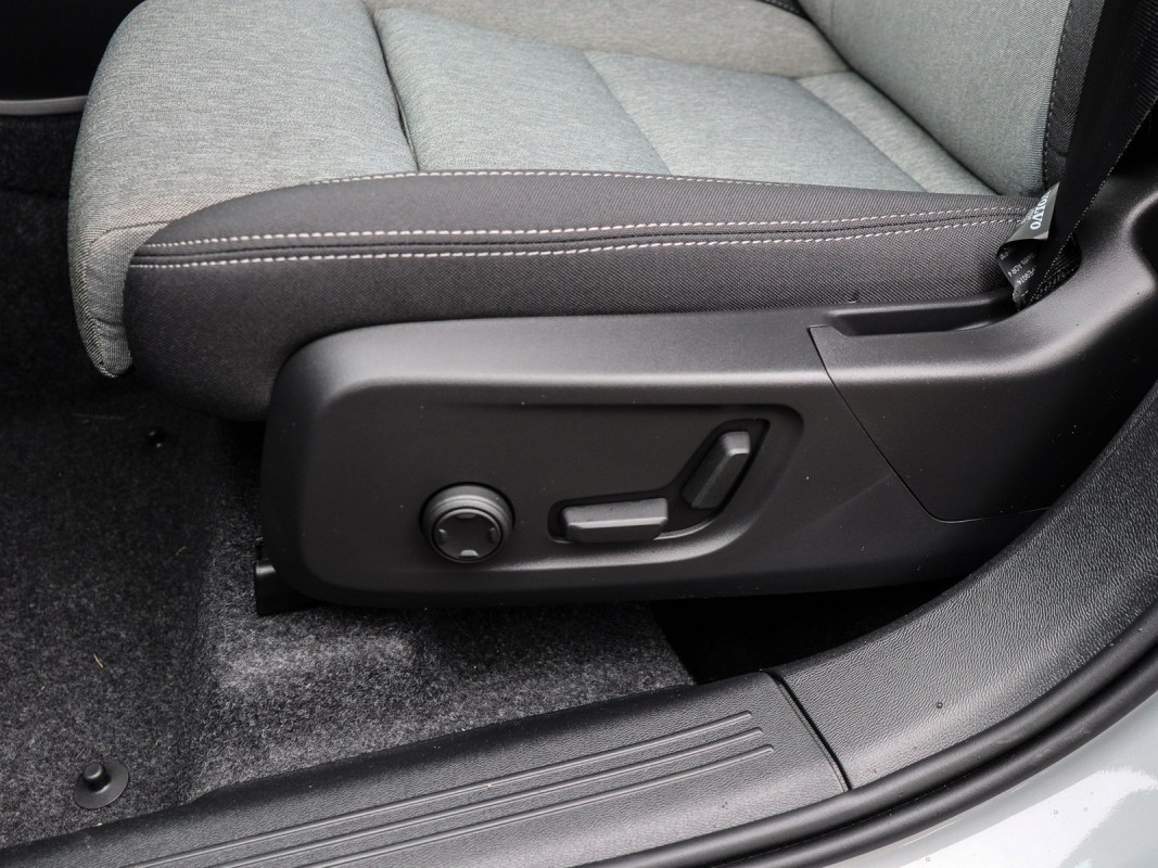 Volvo XC40 B3 - SUV/Off-road - Grau - Gebrauchtwagen - Bild 14