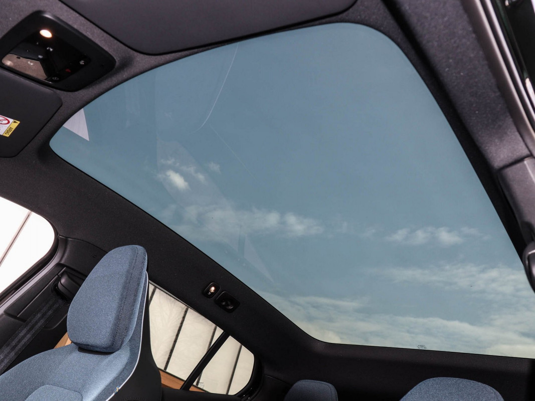 Volvo EX30 Single Ext. Range - SUV/Off-road - Schwarz - Gebrauchtwagen - Bild 12