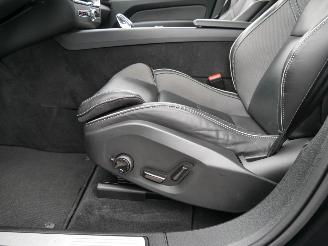 Volvo XC60 - SUV/Off-road - Schwarz - Gebrauchtwagen - Bild 15