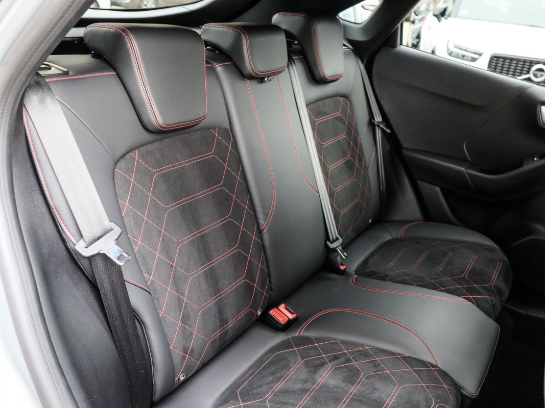 Ford Puma - SUV/Off-road - Silber - Gebrauchtwagen - Bild 5