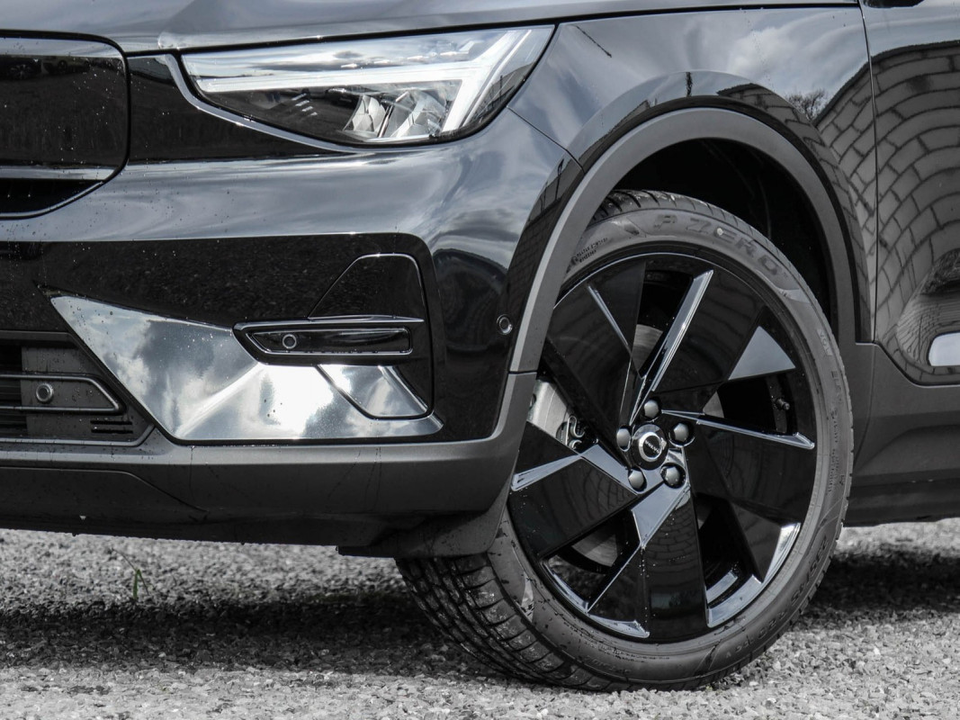 Volvo EX40 Single Motor Extended Range RWD - SUV/Off-road - Schwarz - Neuwagen - Bild 5