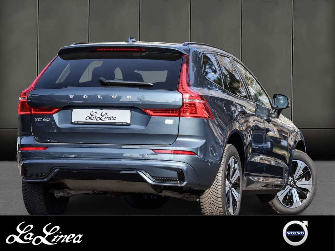Volvo XC60 T6 Recharge AWD - SUV/Off-road - Blau - Gebrauchtwagen - Bild 2