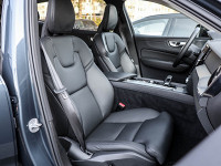 Volvo XC60 T6 Recharge AWD - SUV/Off-road - Blau - Gebrauchtwagen - Bild 7