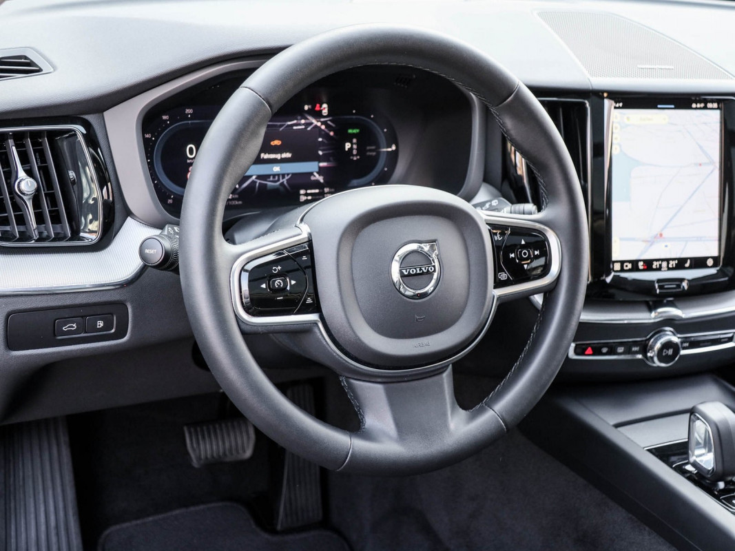 Volvo XC60 T6 Recharge AWD - SUV/Off-road - Blau - Gebrauchtwagen - Bild 10