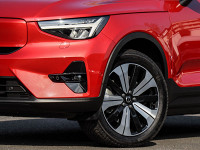 Volvo C40 Twin Pure Electric AWD - SUV/Off-road - Rot - Gebrauchtwagen - Bild 6