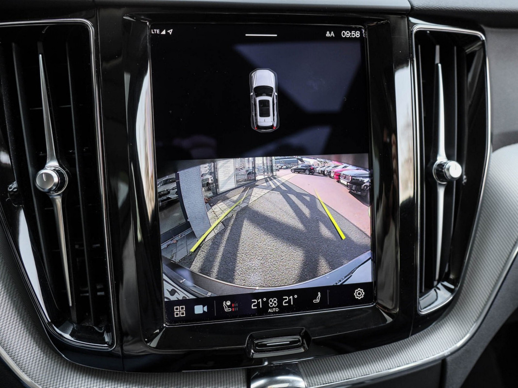 Volvo XC60 T6 Recharge AWD - SUV/Off-road - Grau - Gebrauchtwagen - Bild 14