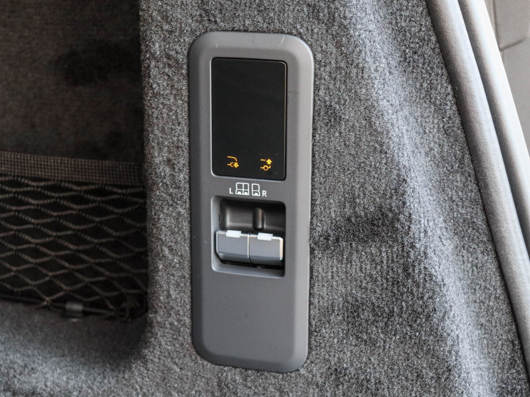 Land Rover Range Rover Sport - SUV/Off-road - Schwarz - Gebrauchtwagen - Bild 14