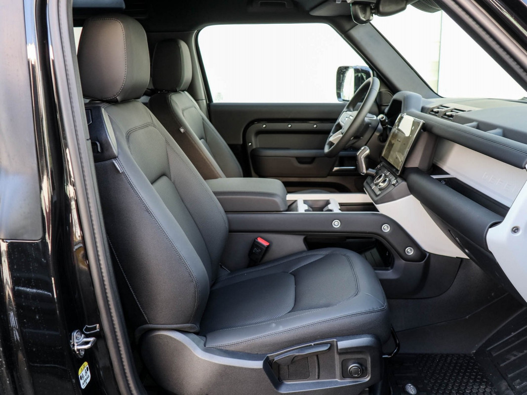 Land Rover Defender - SUV/Off-road - Schwarz - Gebrauchtwagen - Bild 3