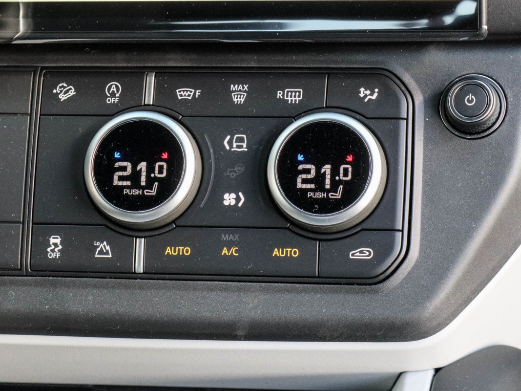 Land Rover Defender - SUV/Off-road - Schwarz - Gebrauchtwagen - Bild 11