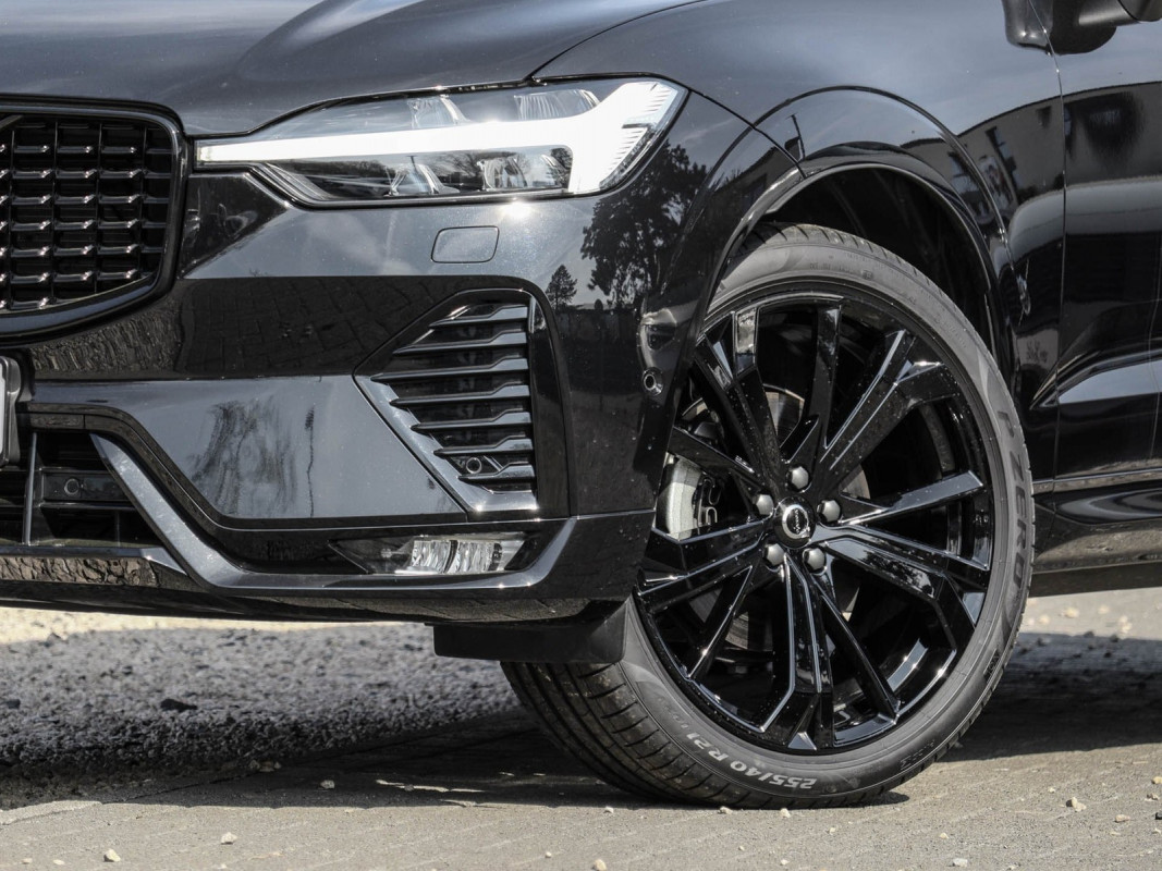 Volvo XC60 B5 Aut. - SUV/Off-road - Schwarz - Gebrauchtwagen - Bild 6