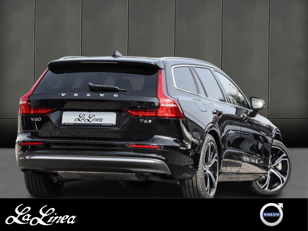 Volvo V60 T6 AWD - Kombi - Schwarz - Gebrauchtwagen - Bild 2