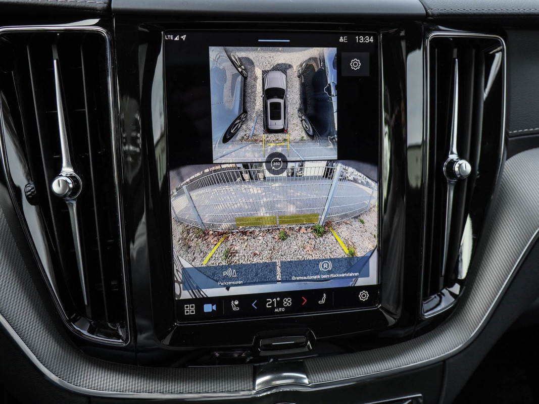 Volvo XC60 B5 Aut. - SUV/Off-road - Schwarz - Gebrauchtwagen - Bild 13