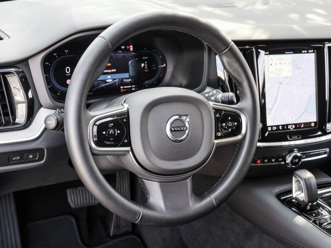 Volvo V60 T6 AWD - Kombi - Schwarz - Gebrauchtwagen - Bild 10