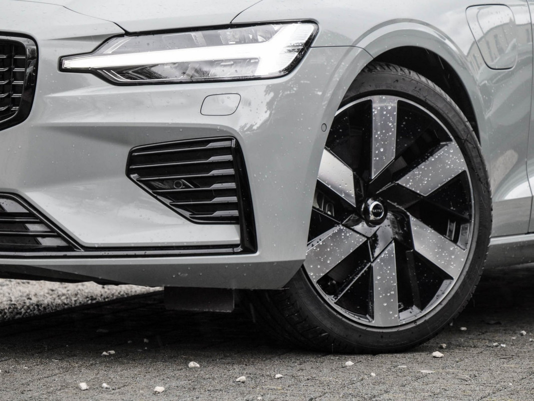 Volvo V60 T6 AWD - Kombi - Grau - Gebrauchtwagen - Bild 6