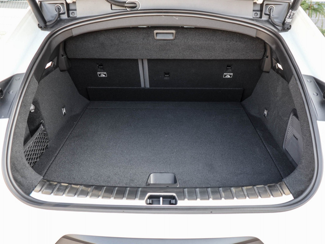 Polestar 4 Prime - Limousine - Weiss - Gebrauchtwagen - Bild 10