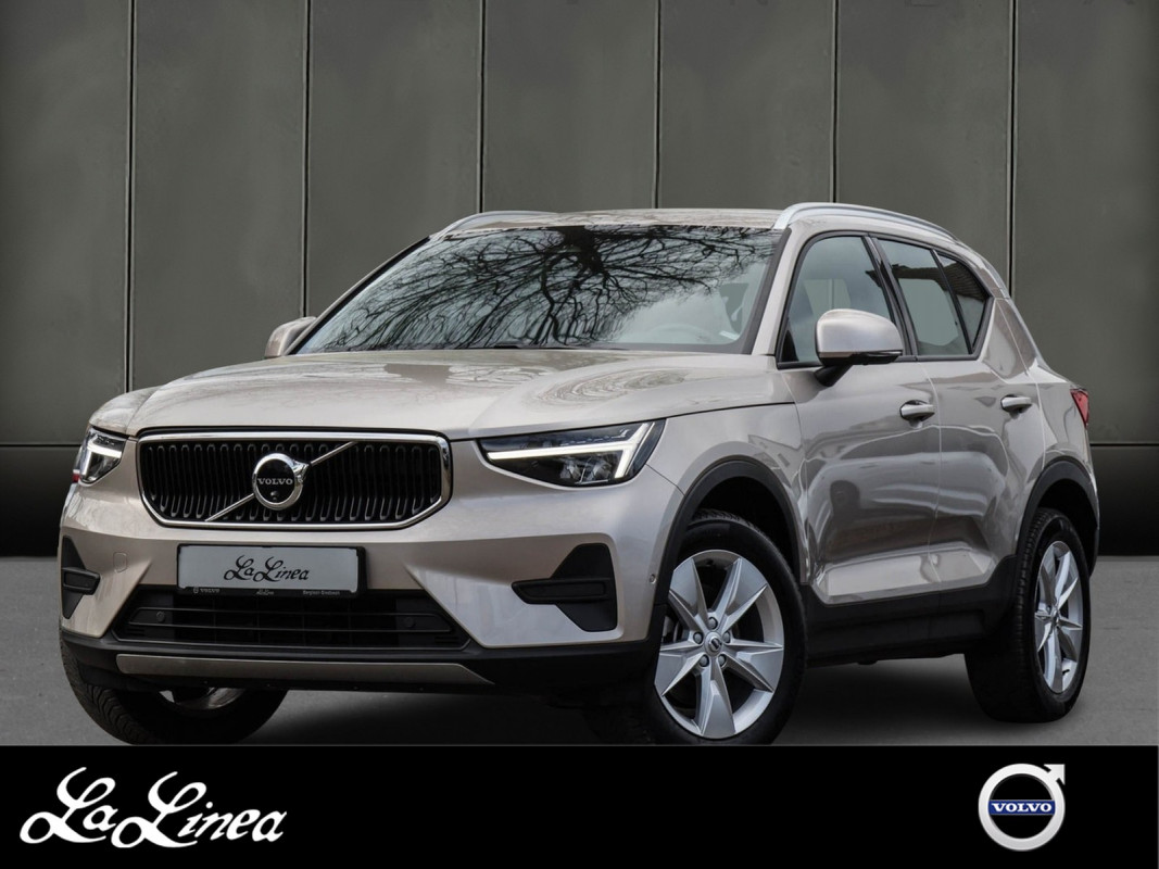 Volvo XC40 B3 - SUV/Off-road - Beige - Gebrauchtwagen - Bild 1