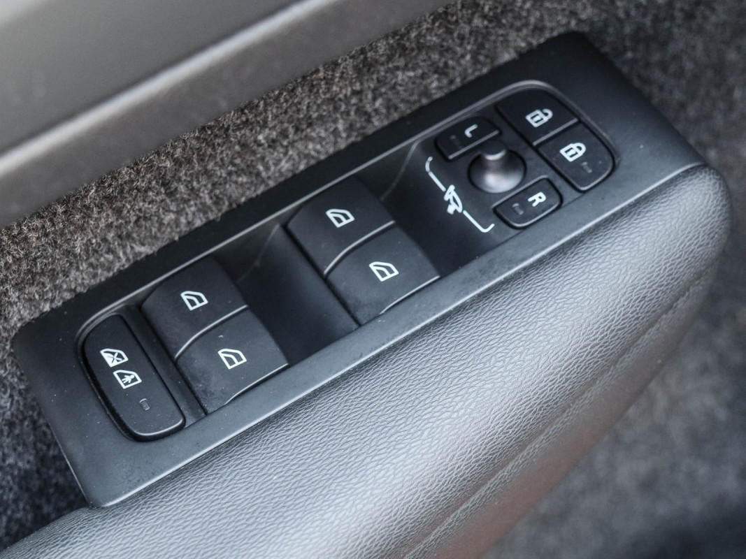 Volvo XC40 Single Motor - SUV/Off-road - Schwarz - Gebrauchtwagen - Bild 15