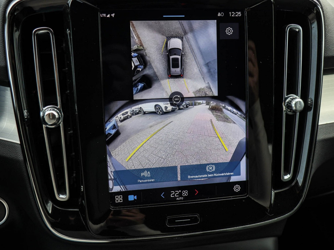 Volvo XC40 B3 - SUV/Off-road - Beige - Gebrauchtwagen - Bild 13