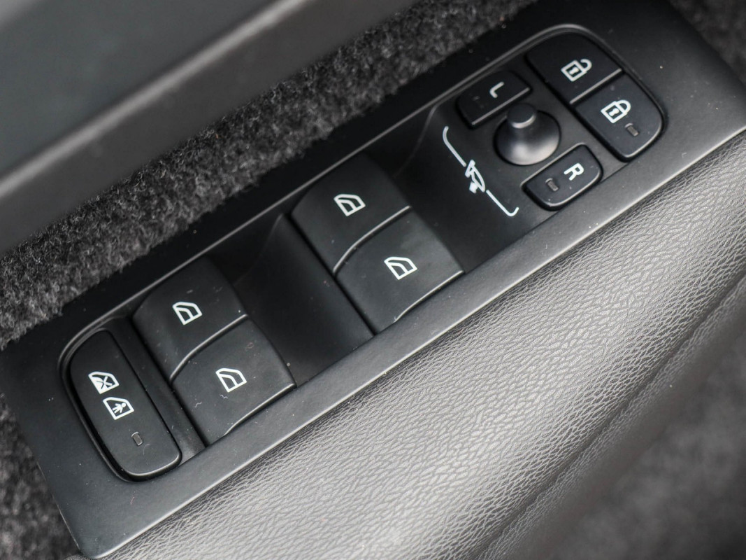 Volvo XC40 B3 - SUV/Off-road - Beige - Gebrauchtwagen - Bild 15