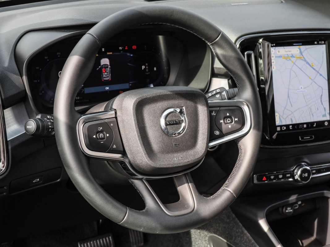 Volvo XC40 B4 (B) - SUV/Off-road - Schwarz - Gebrauchtwagen - Bild 10