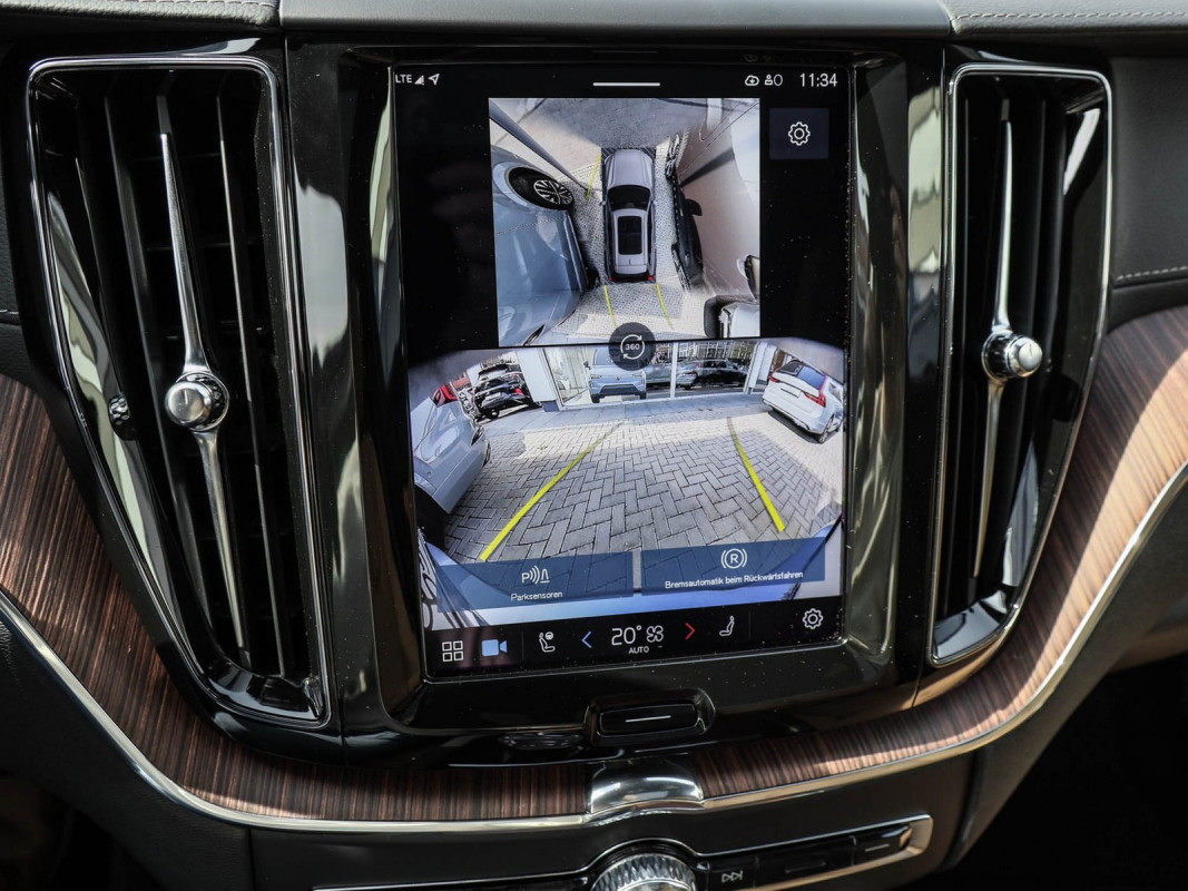 Volvo XC60 T6 AWD Recharge - SUV/Off-road - Blau - Gebrauchtwagen - Bild 13