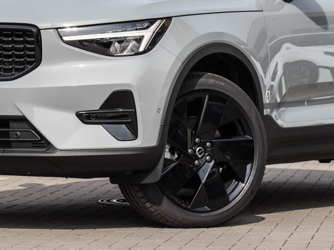 Volvo XC40 B3 (B) - SUV/Off-road - Grau - Gebrauchtwagen - Bild 6