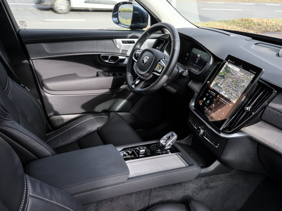 Volvo XC90 T8 AWD - SUV/Off-road - Blau - Gebrauchtwagen - Bild 3