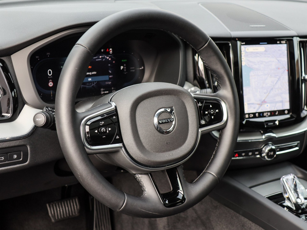 Volvo XC60 T8 - SUV/Off-road - Schwarz - Gebrauchtwagen - Bild 10