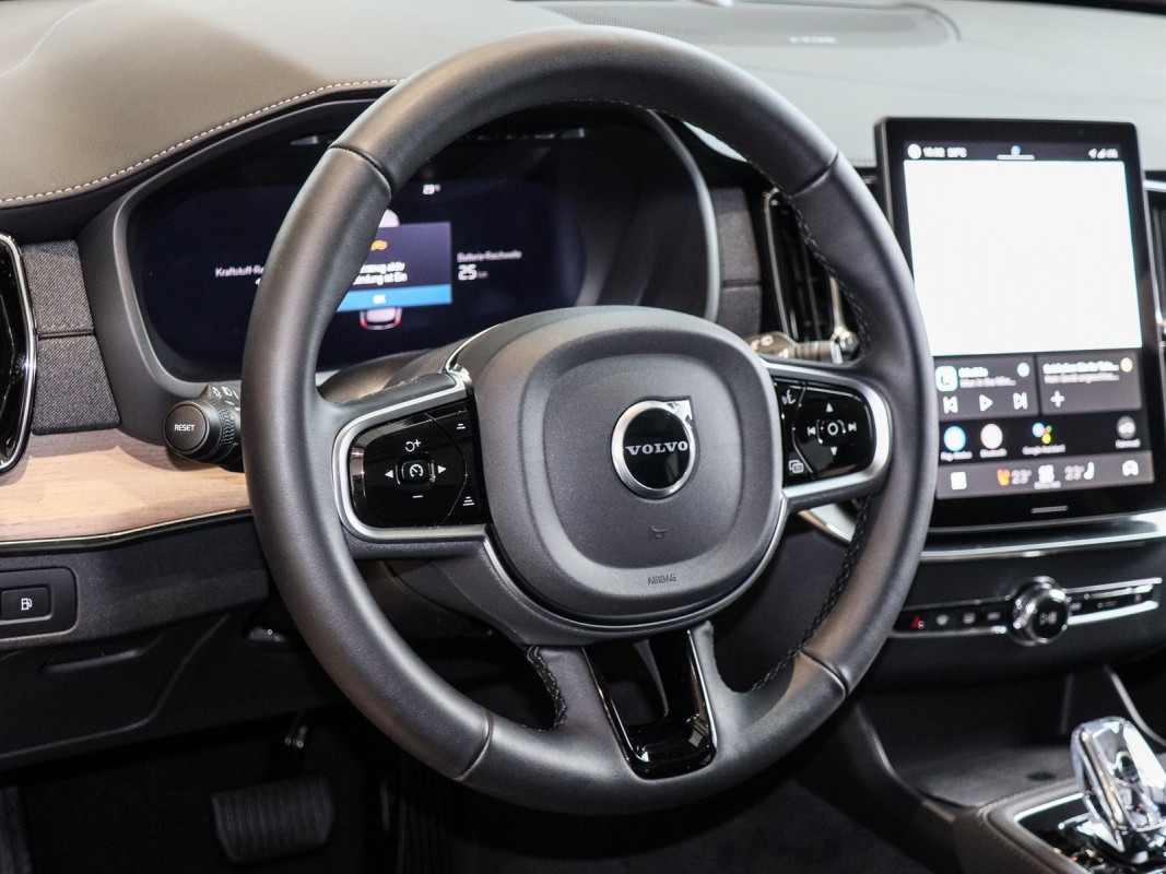 Volvo XC90 T8 AWD - SUV/Off-road - Blau - Gebrauchtwagen - Bild 10