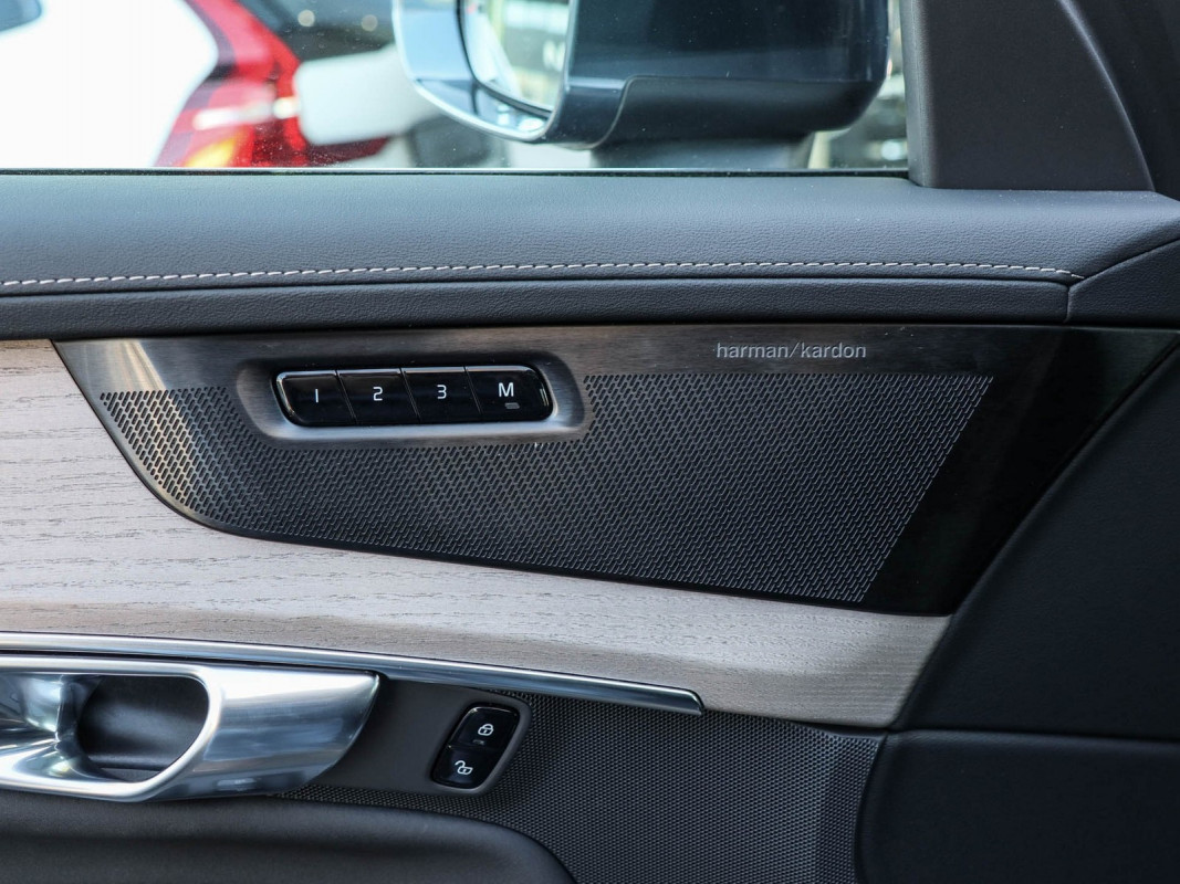 Volvo XC90 T8 AWD - SUV/Off-road - Blau - Gebrauchtwagen - Bild 15