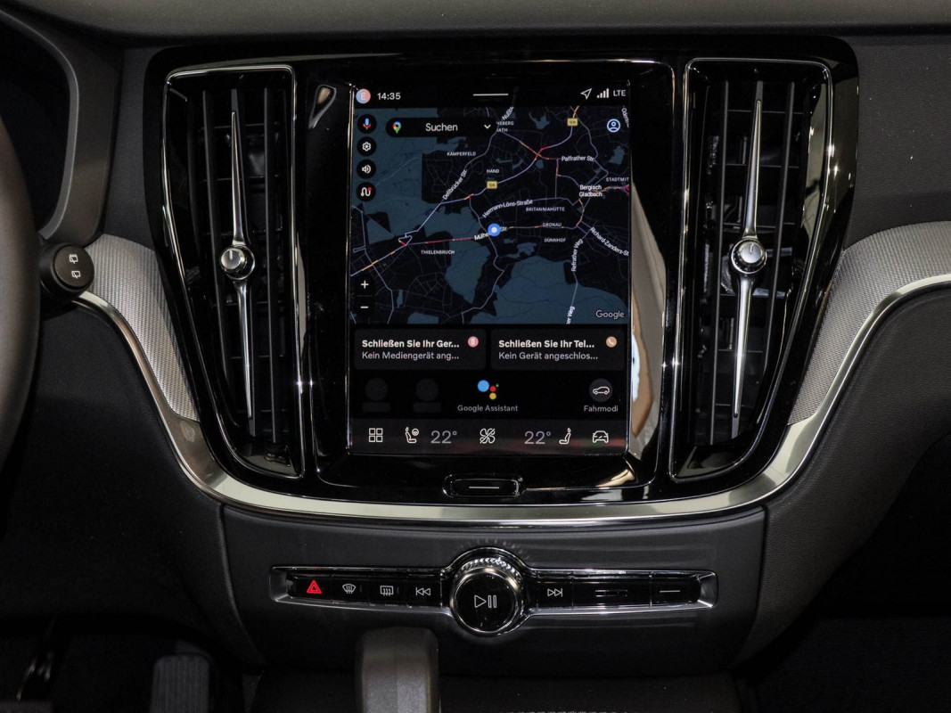 Volvo V60 T6 Recharge Plug-In Hybrid AWD - Kombi - Grün - Neuwagen - Bild 7