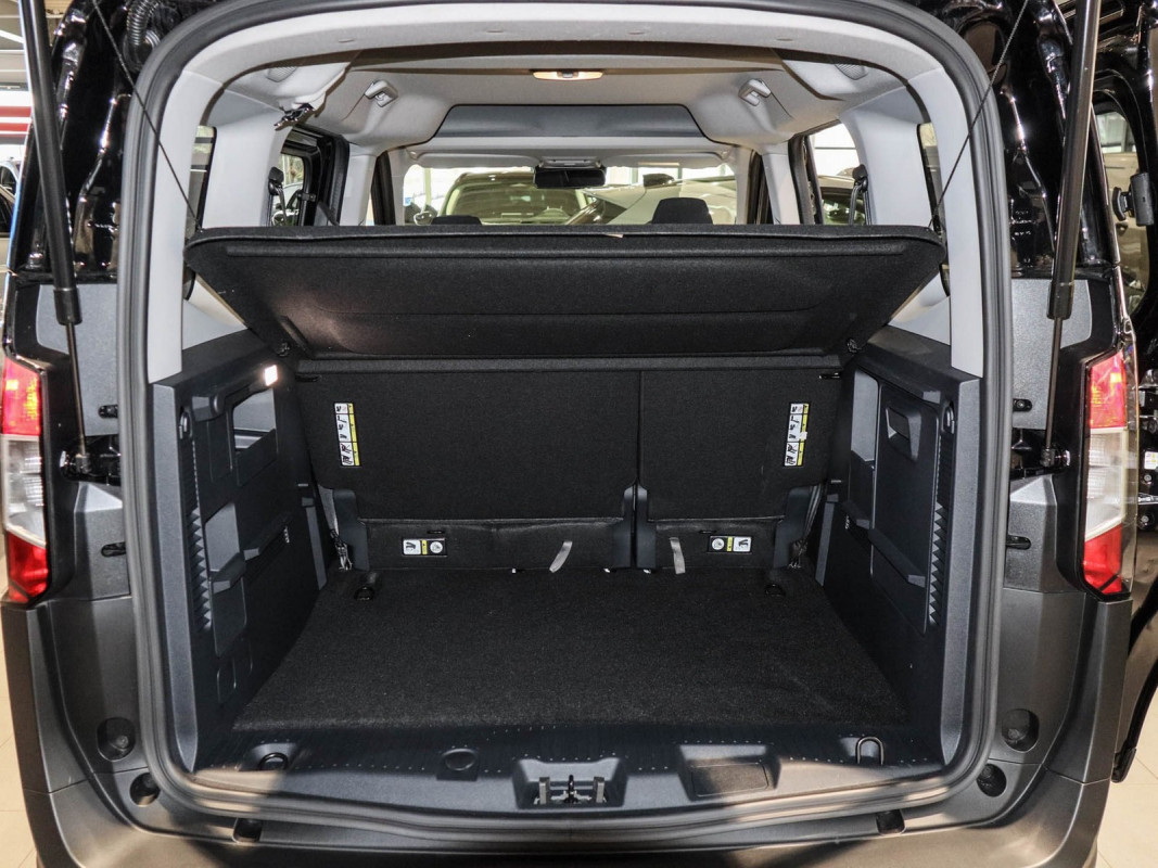 Ford Tourneo Courier - Van/Minibus - Schwarz - Neuwagen - Bild 10