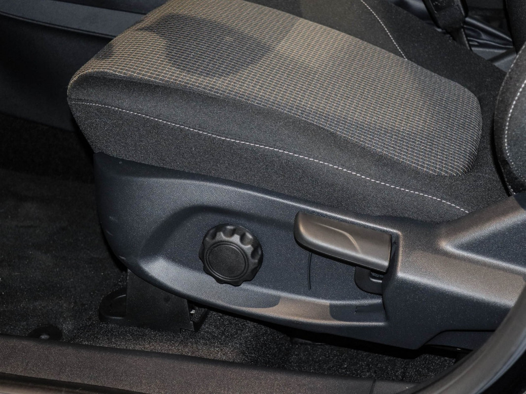 Ford Tourneo Courier - Van/Minibus - Schwarz - Neuwagen - Bild 14