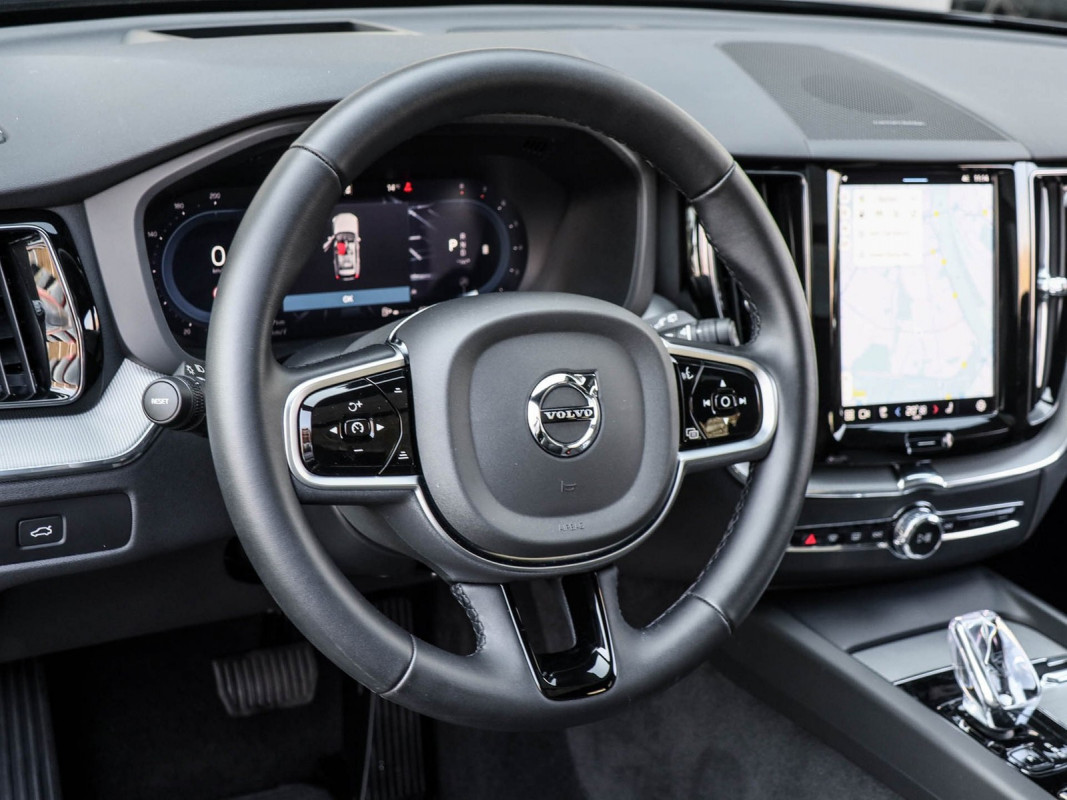 Volvo XC60 B5 AWD - SUV/Off-road - Grau - Gebrauchtwagen - Bild 10