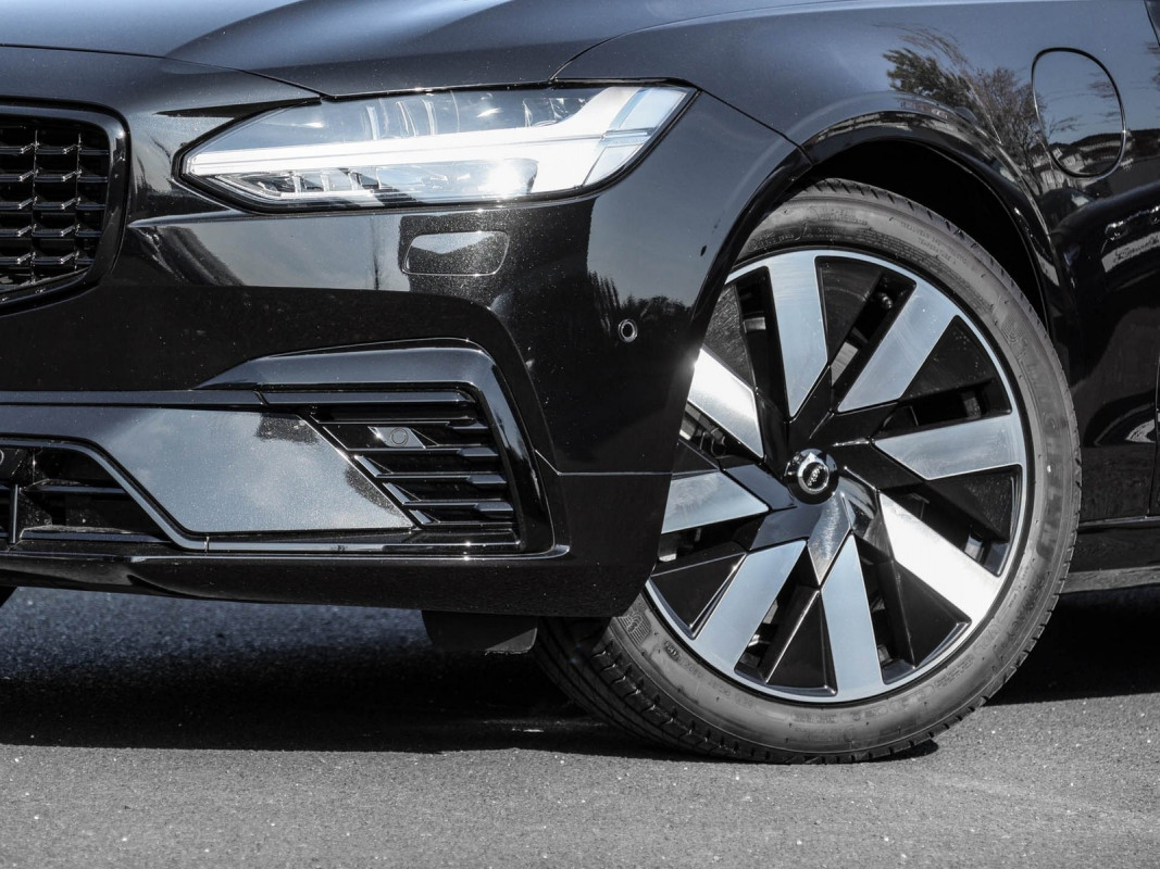 Volvo V90 T8 AWD - Kombi - Schwarz - Gebrauchtwagen - Bild 6